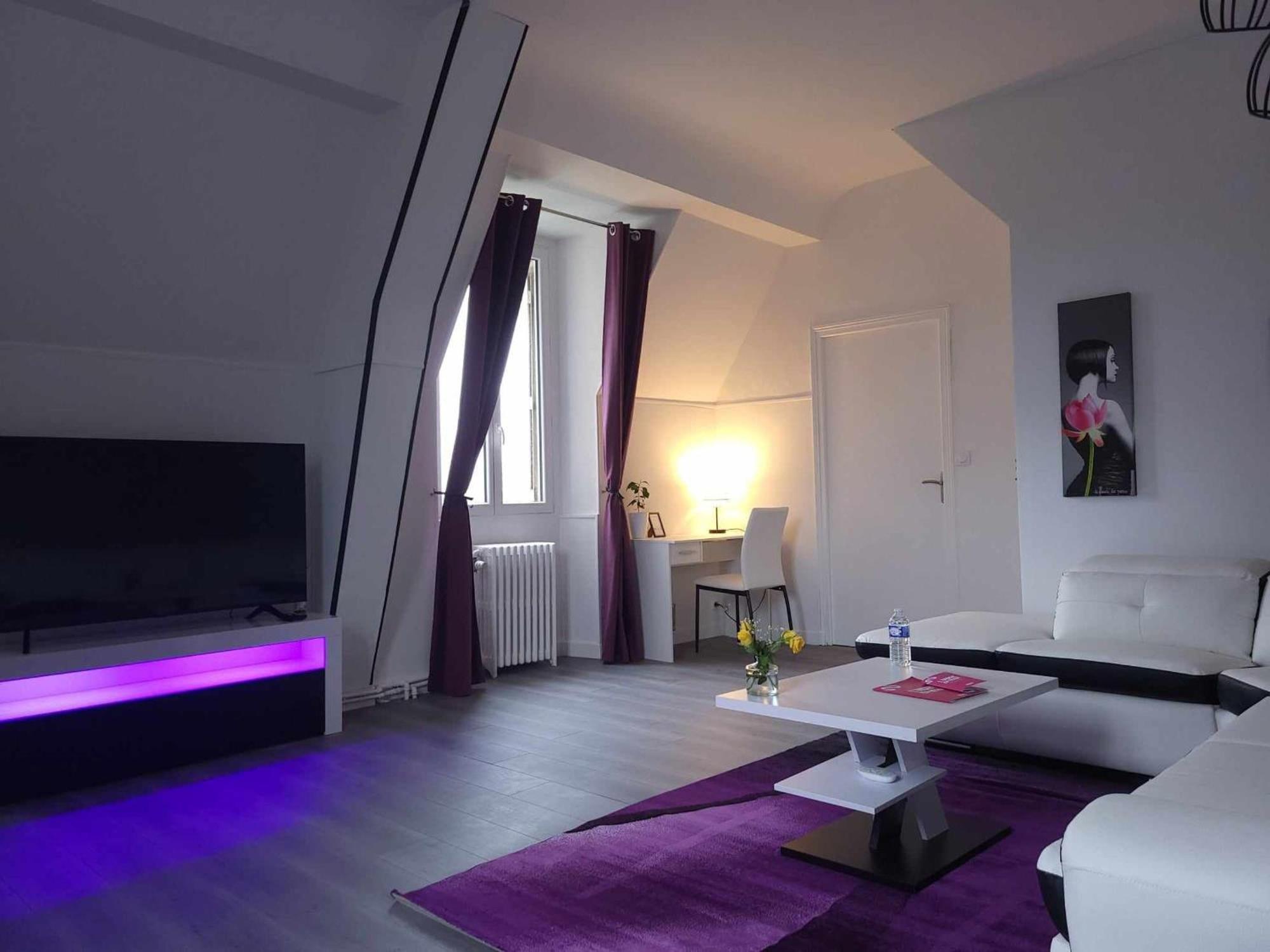 Sejour De Charme Au Chateau Avec Petit-Dejeuner Et Parking - Fr-1-591-705 Cluis Экстерьер фото